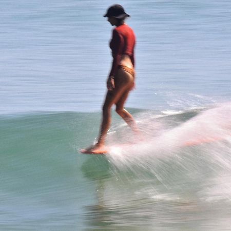 Soul Temple Of Surfing Hotel Ahangama Ngoại thất bức ảnh